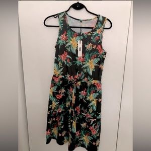 NWT casual floral summer dress